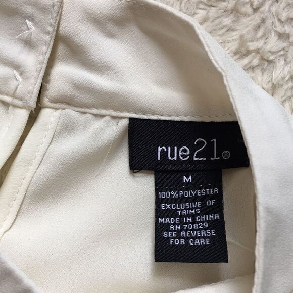 NWT Rue 21 High Neck Blouse - Picture 8 of 9